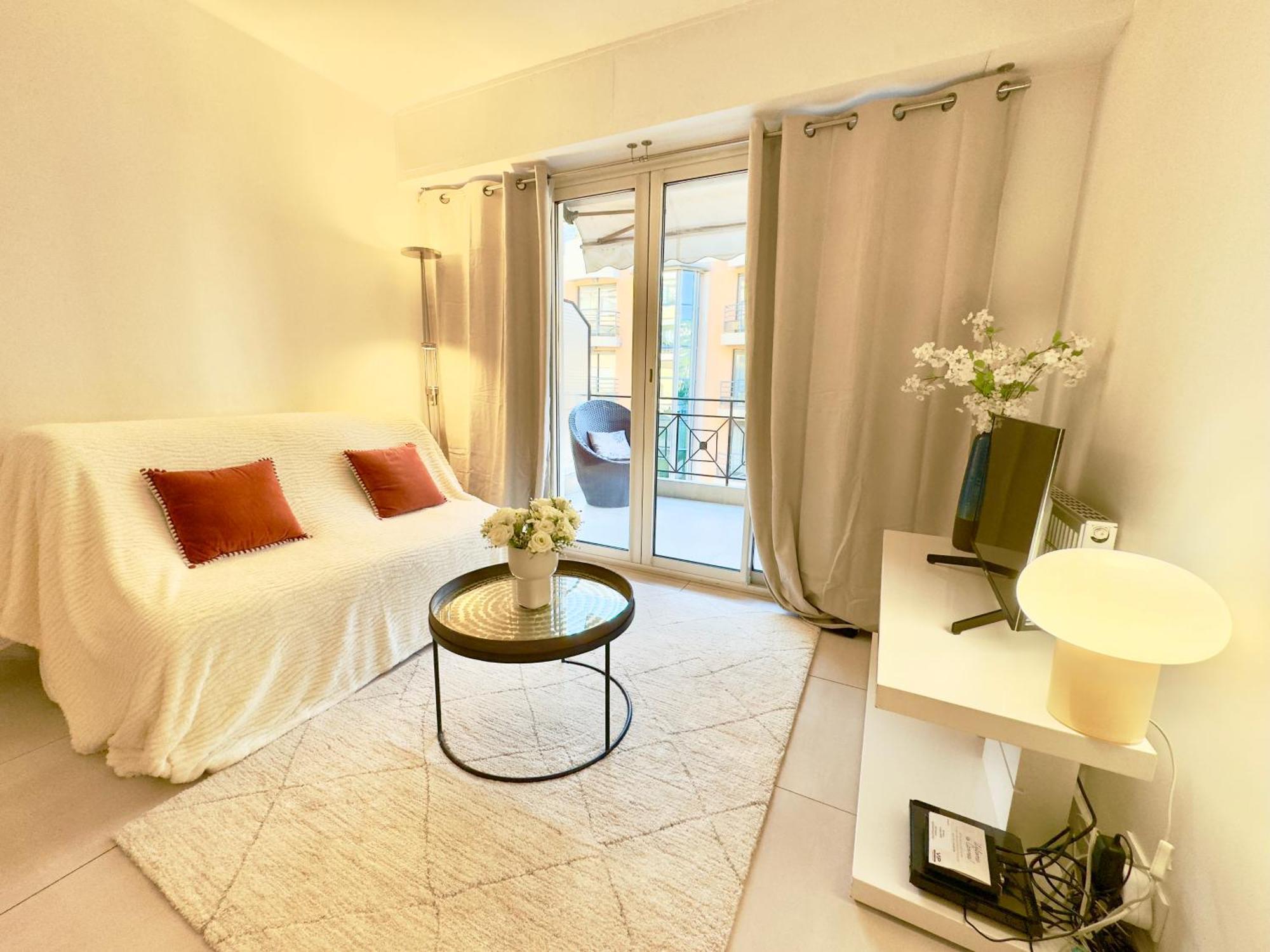 Superbe appartement avec Terrasse 1mn Plage Cannes Extérieur photo